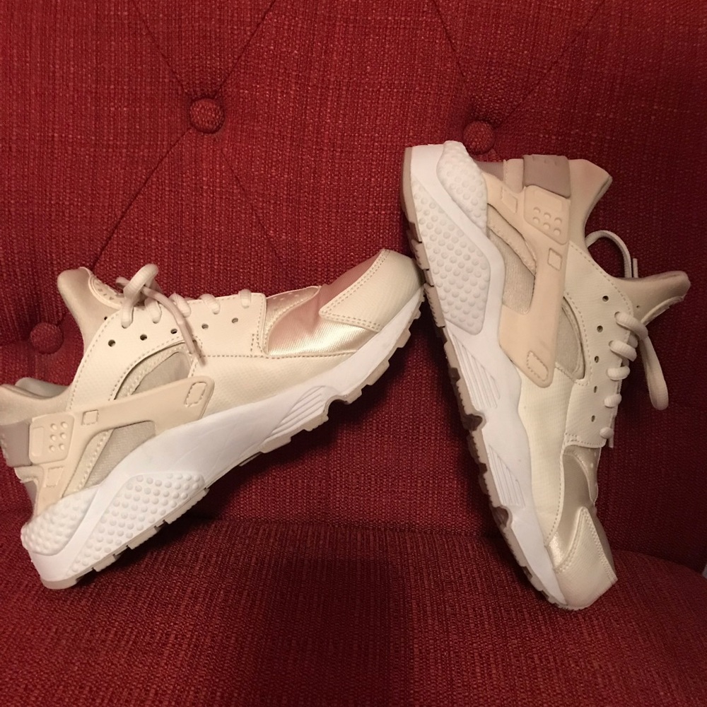 Nike Women Huarache
